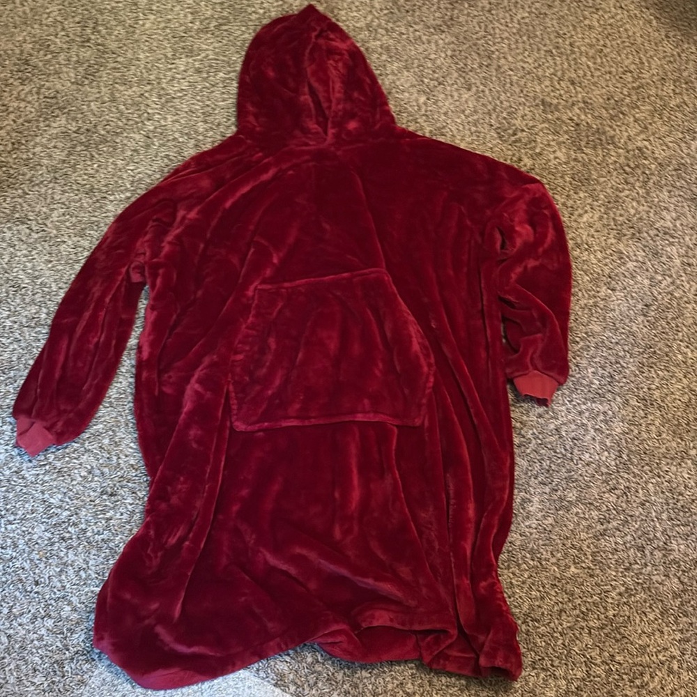 Unisex Wearable Weighted Hoodie Blanket has Pocket One Size Fits All Burgundy ❤️ - Picture 6 of 12